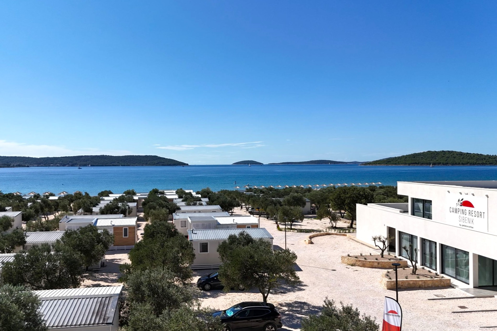 Sonnenuntergang direkt am Meer